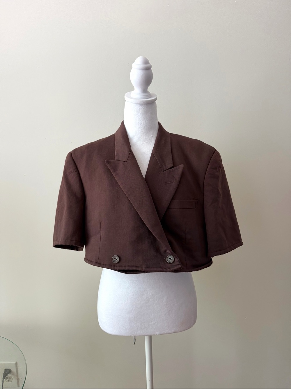 Women's Cropped Double-Breasted Brown Suit - Picture 4 of 4
